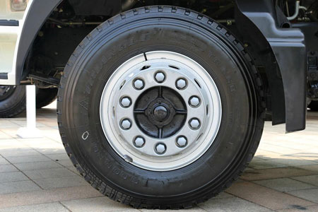 underbody of refrigerated truck